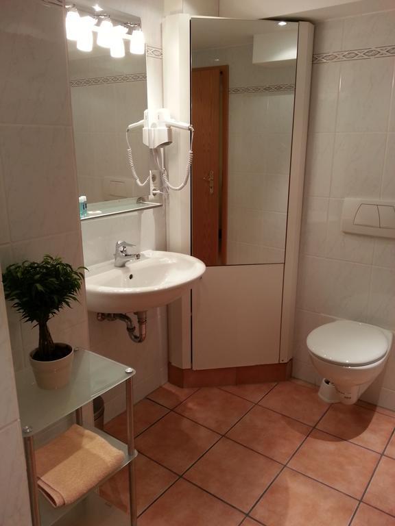 Apartmenthaus Sonnen ดุสเซลดอร์ฟ ห้อง รูปภาพ