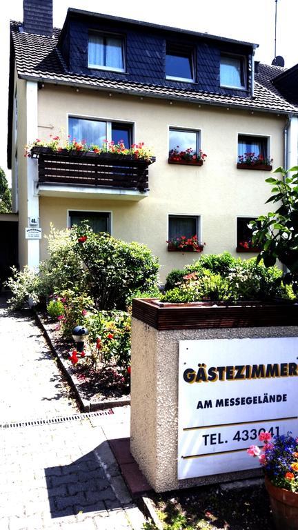 Apartmenthaus Sonnen ดุสเซลดอร์ฟ ภายนอก รูปภาพ
