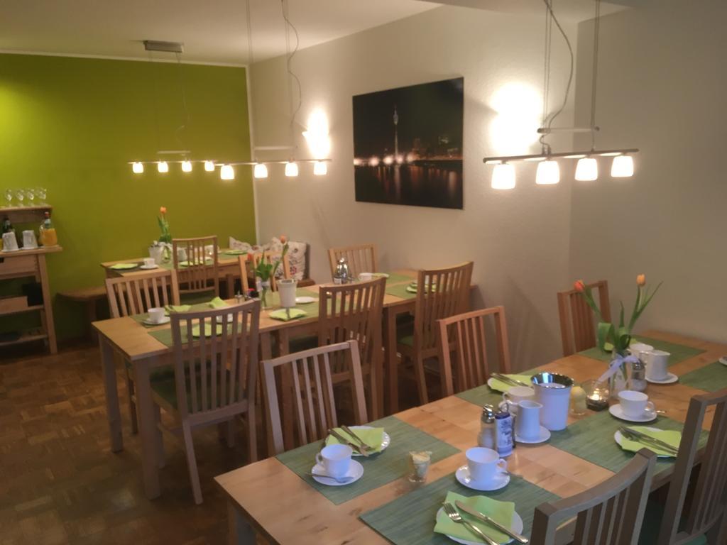 Apartmenthaus Sonnen ดุสเซลดอร์ฟ ภายนอก รูปภาพ