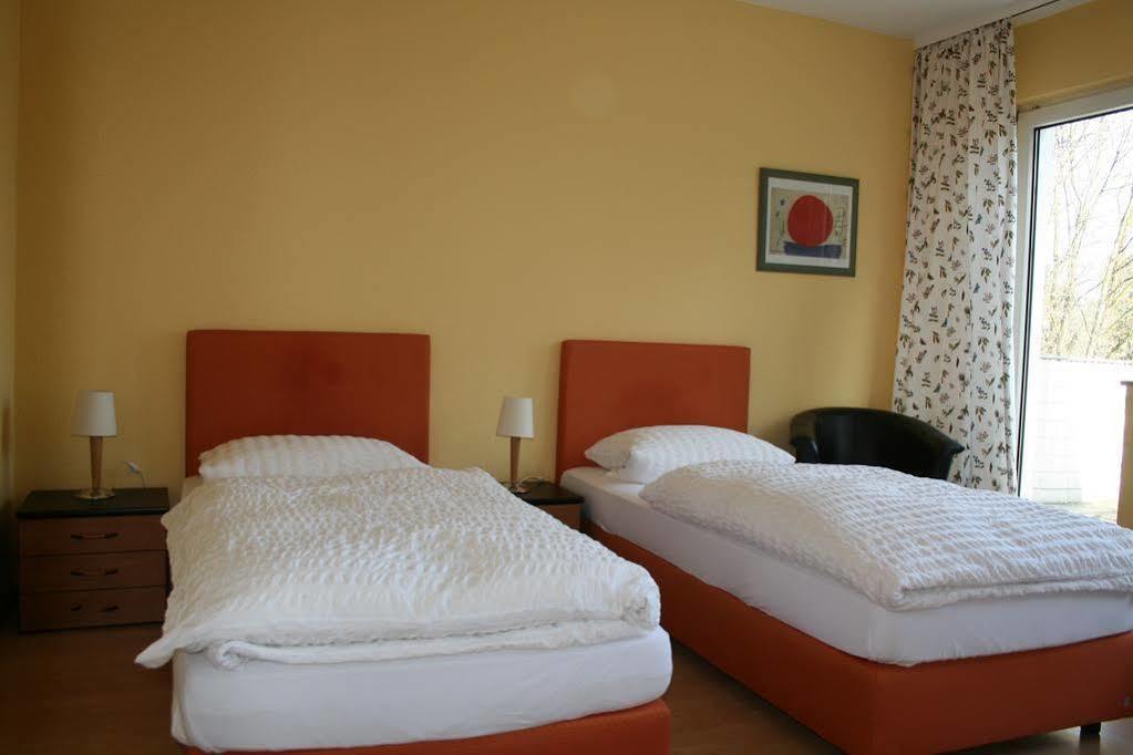 Apartmenthaus Sonnen ดุสเซลดอร์ฟ ภายนอก รูปภาพ