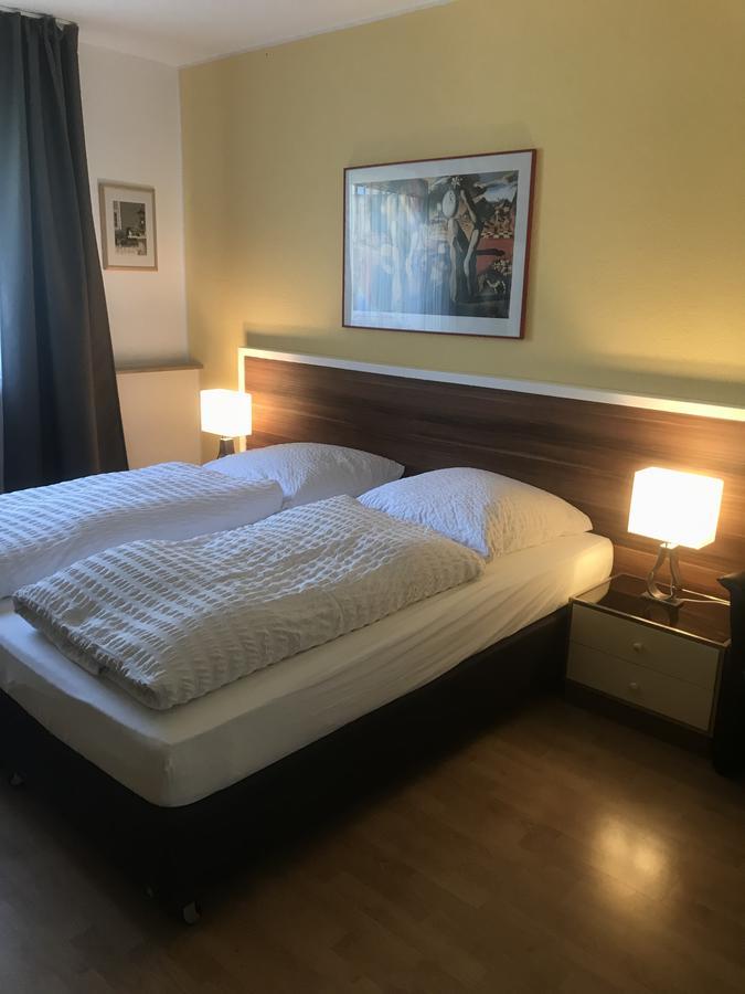 Apartmenthaus Sonnen ดุสเซลดอร์ฟ ภายนอก รูปภาพ